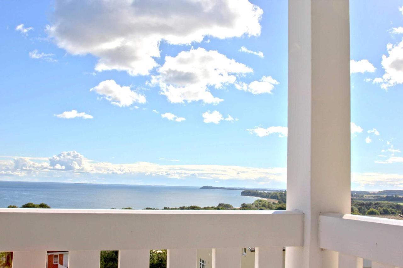 Mit Meerblick Und Balkon, Gratis Nutzung Vom Ahoi Erlebnisbad Und Sauna In Sellin - Meeresblick Fewo 14 괴렌 외부 사진